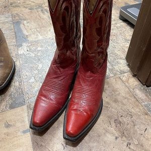 Red Shyanne boots